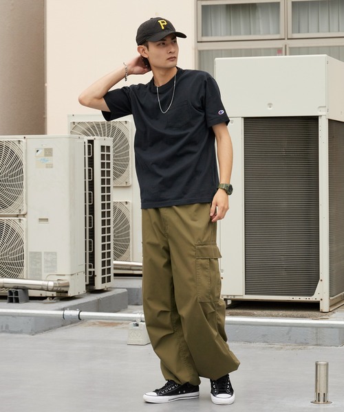 Champion(チャンピオン)の「Champion/チャンピオン ロゴワッペン クルーネック 半袖ポケットTシャツ 秋 秋服 2026年秋冬(Tシャツ/カットソー・メンズ・ホワイト/ブラック/グレー/ネイビー・M/L/XL)」の15枚目の写真