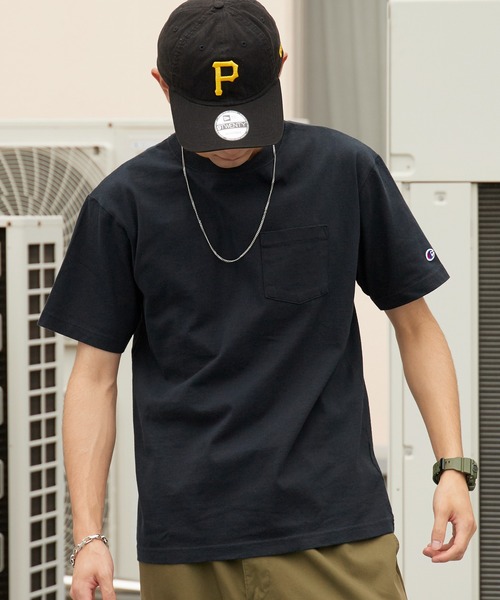 Champion(チャンピオン)の「Champion/チャンピオン ロゴワッペン クルーネック 半袖ポケットTシャツ 秋 秋服 2026年秋冬(Tシャツ/カットソー・メンズ・ホワイト/ブラック/グレー/ネイビー・M/L/XL)」の13枚目の写真