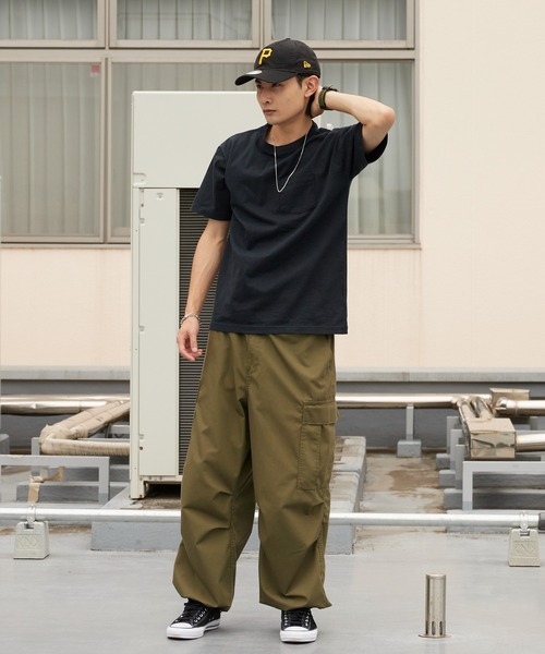 Champion(チャンピオン)の「Champion/チャンピオン ロゴワッペン クルーネック 半袖ポケットTシャツ 秋 秋服 2026年秋冬(Tシャツ/カットソー・メンズ・ホワイト/ブラック/グレー/ネイビー・M/L/XL)」の18枚目の写真