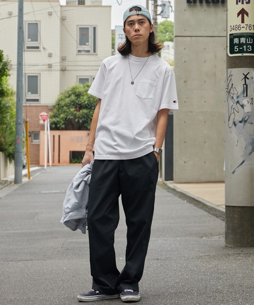 Champion(チャンピオン)の「Champion/チャンピオン ロゴワッペン クルーネック 半袖ポケットTシャツ 秋 秋服 2026年秋冬(Tシャツ/カットソー・メンズ・ホワイト/ブラック/グレー/ネイビー・M/L/XL)」の21枚目の写真