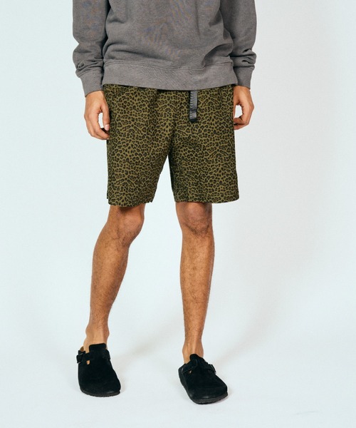 THRIFTY LOOK（スリフティールック）の「TRIFTY LOOK スリフティルック / printed 90s eazy short（その他パンツ・メンズ・グリーン/ブラウン/タイガーカモ・MEDIUM/LARGE）」の2枚目の写真
