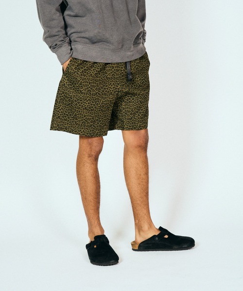 THRIFTY LOOK（スリフティールック）の「TRIFTY LOOK スリフティルック / printed 90s eazy short（その他パンツ・メンズ・グリーン/ブラウン/タイガーカモ・MEDIUM/LARGE）」の6枚目の写真