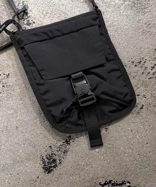 NOIR(ノワール)の「light mini shoulder(ショルダーバッグ・メンズ・ブラック/ブラック系その他・FREE)」の10枚目の写真