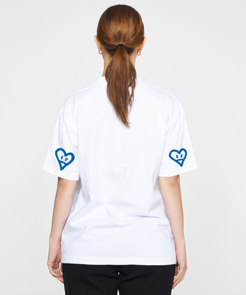 GRAVER（グレーバー）の「[ユニセックス]エルボースプレーハートスマイル半袖Tシャツ_4カラー（Tシャツ/カットソー・レディース・ブラック/ネイビー/ベージュ/ホワイト・LARGE/MEDIUM/SMALL）」の14枚目の写真