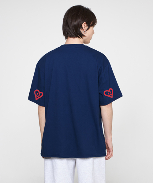 GRAVER（グレーバー）の「[ユニセックス]エルボースプレーハートスマイル半袖Tシャツ_4カラー（Tシャツ/カットソー・レディース・ブラック/ネイビー/ベージュ/ホワイト・LARGE/MEDIUM/SMALL）」の12枚目の写真