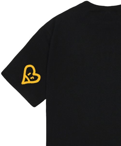 GRAVER（グレーバー）の「[ユニセックス]エルボースプレーハートスマイル半袖Tシャツ_4カラー（Tシャツ/カットソー・レディース・ブラック/ネイビー/ベージュ/ホワイト・LARGE/MEDIUM/SMALL）」の6枚目の写真