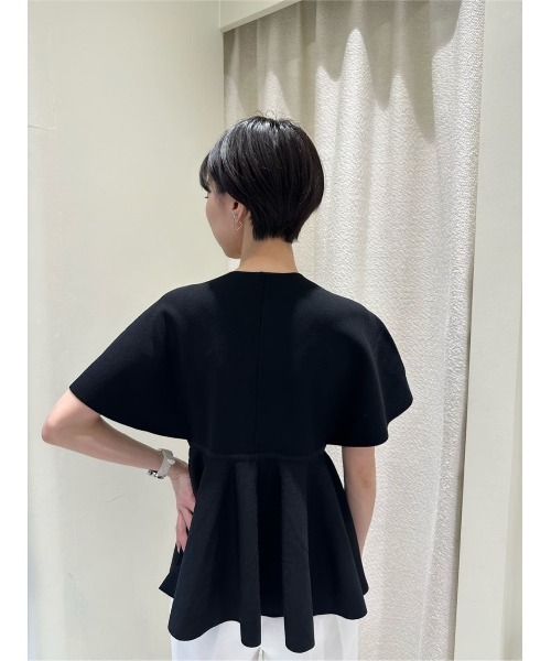 ESTNATION（エストネーション）の「ESTNATION / ペプラムカーヴィーニット《EXCLUSIVE》（ニット/セーター・レディース・オフホワイト/ネイビー/イエロー/ブラック・FREE）」の13枚目の写真