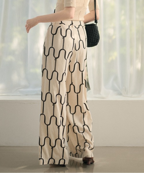 LAULEN（ローレン）の「geometric pattern tuck wide pants /ジオメトリック柄タックワイドパンツ（その他パンツ・レディース・ブラック/ブラウン・M/S）」の20枚目の写真