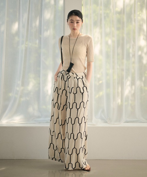 LAULEN（ローレン）の「geometric pattern tuck wide pants /ジオメトリック柄タックワイドパンツ（その他パンツ・レディース・ブラック/ブラウン・M/S）」の21枚目の写真