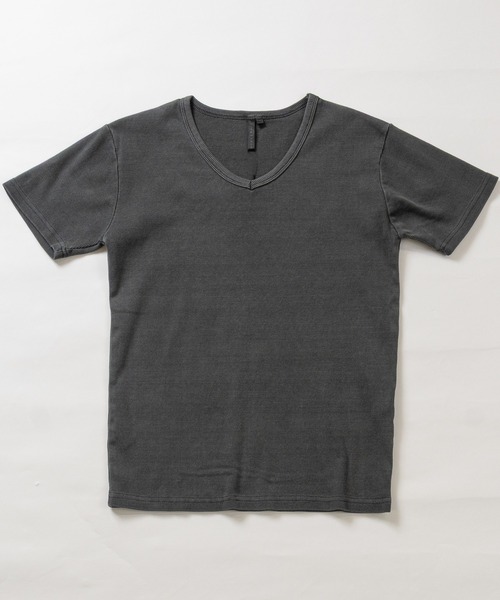 JOHN'S CLOSET(ジョンズクローゼット)の「【13】ピグメント加工 ジャストフィットVネックTシャツ(Tシャツ/カットソー・メンズ・ブラウン/チャコールグレー・LARGE/MEDIUM/SMALL)」の1枚目の写真