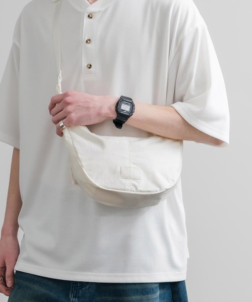 THE NORTH FACE(ザノースフェイス)の「THE NORTH FACE ザ・ノースフェイス URBAN TOTE BAG MINI 2WAYワンポイントロゴショルダーバッグ/ハンドバッグ(ショルダーバッグ・メンズ・クリーム/ライラック/ブラック/グレー・FREE)」の3枚目の写真