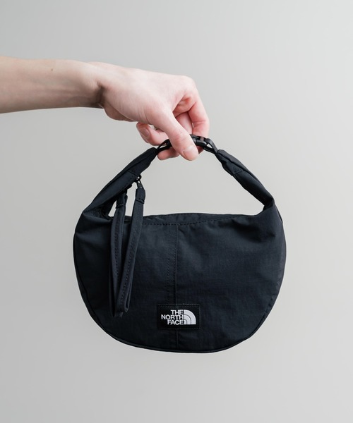 THE NORTH FACE(ザノースフェイス)の「THE NORTH FACE ザ・ノースフェイス URBAN TOTE BAG MINI 2WAYワンポイントロゴショルダーバッグ/ハンドバッグ(ショルダーバッグ・メンズ・クリーム/ライラック/ブラック/グレー・FREE)」の7枚目の写真