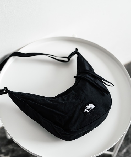 THE NORTH FACE(ザノースフェイス)の「THE NORTH FACE ザ・ノースフェイス URBAN TOTE BAG MINI 2WAYワンポイントロゴショルダーバッグ/ハンドバッグ(ショルダーバッグ・メンズ・クリーム/ライラック/ブラック/グレー・FREE)」の17枚目の写真