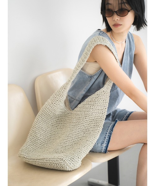 Ungrid（アングリッド）の「雑材ショルダーバッグ（ショルダーバッグ・レディース・ライトグレー/ベージュ・FREE）」の4枚目の写真