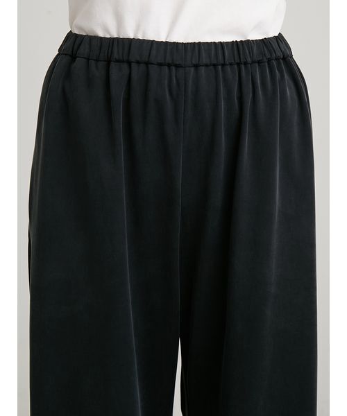 MIESROHE（ミースロエ）の「【セットアップ対応】【洗える】キュプライージーパンツ（その他パンツ・レディース・モカ/ブラック/ホワイト・1/0）」の16枚目の写真