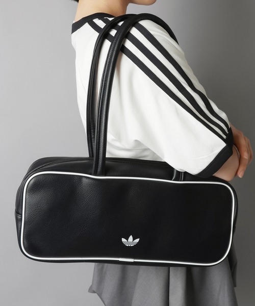 adidas（アディダス）の「【adidas/アディダス】スクエア合皮ショルダーバッグ/アディカラー エロンゲイテッド エアライナーバッグ（ハンドバッグ・レディース・ブラック・ONESIZE）」の2枚目の写真