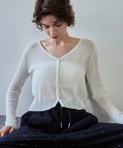 VION(ヴィオン)の「シアータイトリブカーディガン / Sheer Tight Rib Cardigan(カーディガン/ボレロ・レディース・ブラック/レッド/ホワイト・FREE)」の2枚目の写真