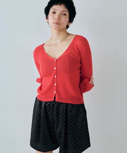 VION(ヴィオン)の「シアータイトリブカーディガン / Sheer Tight Rib Cardigan(カーディガン/ボレロ・レディース・ブラック/レッド/ホワイト・FREE)」の16枚目の写真