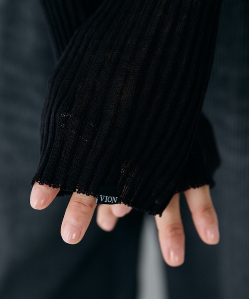 VION(ヴィオン)の「シアータイトリブカーディガン / Sheer Tight Rib Cardigan(カーディガン/ボレロ・レディース・ブラック/レッド/ホワイト・FREE)」の12枚目の写真