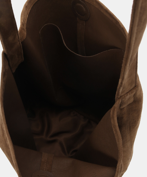 IENA(イエナ)の「Morphee/モルフェ CYLINDER(M size)OIL SUEDE BROWN バッグ(ショルダーバッグ・レディース・ブラウン・FREE)」の8枚目の写真