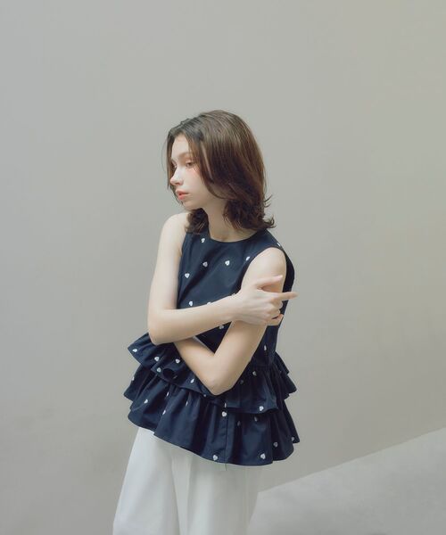 cle blatt(クレブラット)の「プティハートティアードブラウス(シャツ/ブラウス・レディース・ネイビー/ミント/ベージュ・MEDIUM)」の10枚目の写真