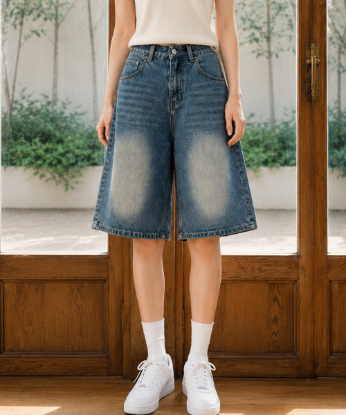 BBAEBBAE(ペッペ)の「バックバンディングヴィンテージ立体ウォッシングストレートバミューダデニムパンツ4COLOR(その他パンツ・レディース・ブラック/スカイブルー/アッシュグレー/ダークブルー・SMALL/MEDIUM/LARGE/X-LARGE)」の6枚目の写真
