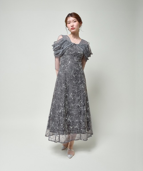 Kana(カナ)の「花柄刺繍ボリュームフリル袖フレアドレス パーティー 結婚式 お呼ばれ オケージョン(ドレス・レディース・チャコールグレー/ブラック/ライトグリーン・M)」の17枚目の写真