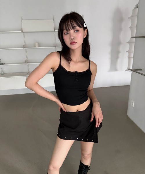 4INT.（フォイント）の「スタッド ミニ ラップ スカパン（スカート・レディース・ブラック/ホワイト・M/L/S）」の15枚目の写真
