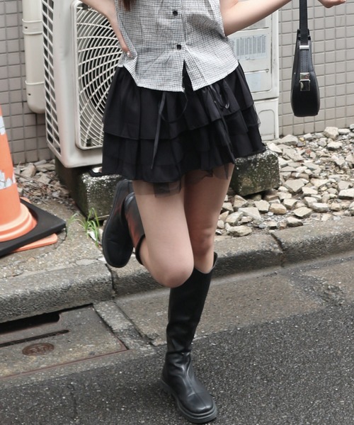 tinkerend(ティンカーエンド)の「Lace-up Tiered Flared Mini Skirt / レースアップティアードフレアミニスカート(スカート・レディース・ブラック・FREE)」の4枚目の写真