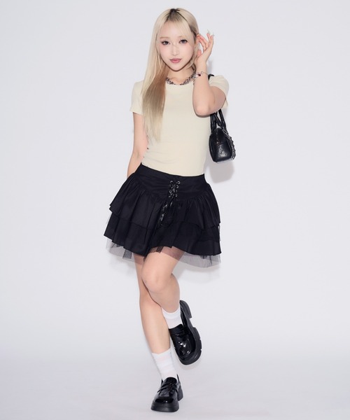 tinkerend(ティンカーエンド)の「Lace-up Tiered Flared Mini Skirt / レースアップティアードフレアミニスカート(スカート・レディース・ブラック・FREE)」の17枚目の写真