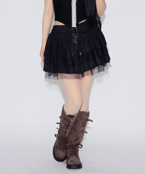 tinkerend(ティンカーエンド)の「Lace-up Tiered Flared Mini Skirt / レースアップティアードフレアミニスカート(スカート・レディース・ブラック・FREE)」の22枚目の写真