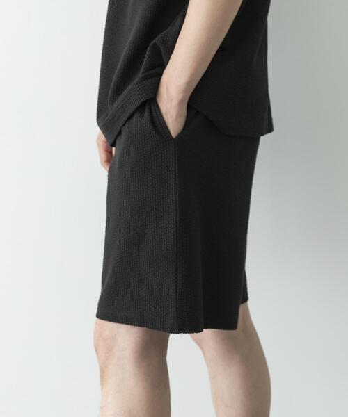 URBAN RESEARCH Sonny Label(アーバンリサーチサニーレーベル)の「カットシアサッカーショートパンツ(その他パンツ・メンズ・ブラック/ネイビー・LARGE/MEDIUM)」の4枚目の写真