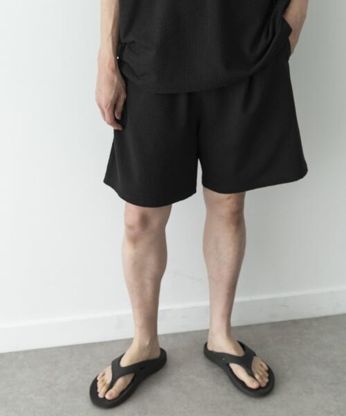 URBAN RESEARCH Sonny Label(アーバンリサーチサニーレーベル)の「カットシアサッカーショートパンツ(その他パンツ・メンズ・ブラック/ネイビー・LARGE/MEDIUM)」の5枚目の写真