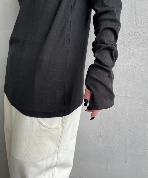 Robert P.Miller（ロバート ピー ミラー）の「[MILLER/ミラー] 別注 パネルリブ シアータートルネックTシャツ（Tシャツ/カットソー・レディース・ネイビー/オレンジ/ネイビー系/ブラック/オフホワイト・F）」の21枚目の写真