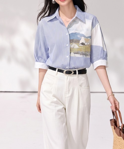 LUCPY(ラクピー)の「アートプリントストライプシャツ(シャツ/ブラウス・レディース・ブルー・SMALL/MEDIUM/LARGE/X-LARGE)」の2枚目の写真