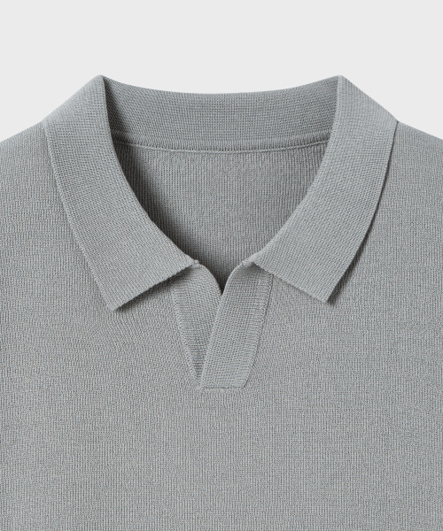 NONBLANK(ノンブランク)の「クールタッチハーフスリーブカラー ニット_PALE KHAKI(ポロシャツ・メンズ・その他・X-LARGE/MEDIUM/LARGE)」の2枚目の写真