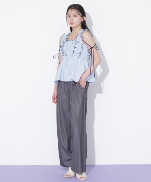 JILL by JILL STUART(ジルバイジルスチュアート)の「フリルシュリンクトップス(シャツ/ブラウス・レディース・ブルー/ブラック系その他/ホワイト・FREE)」の12枚目の写真