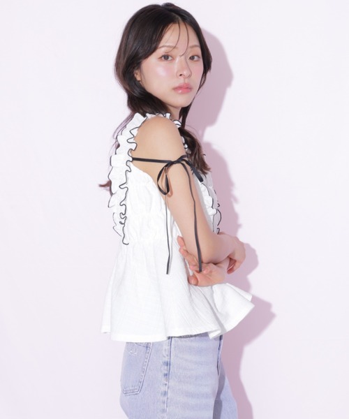 JILL by JILL STUART(ジルバイジルスチュアート)の「フリルシュリンクトップス(シャツ/ブラウス・レディース・ブルー/ブラック系その他/ホワイト・FREE)」の17枚目の写真