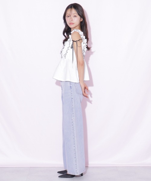JILL by JILL STUART(ジルバイジルスチュアート)の「フリルシュリンクトップス(シャツ/ブラウス・レディース・ブルー/ブラック系その他/ホワイト・FREE)」の22枚目の写真