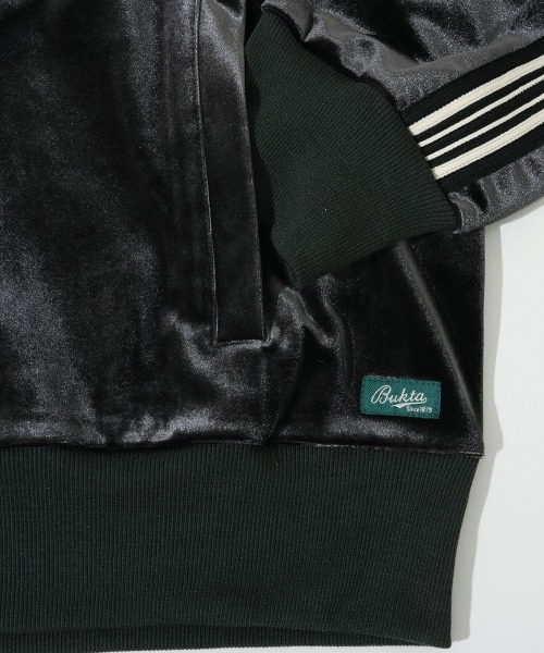 Bukta(バクタ)の「ベロア トラック ジャケット(ブルゾン・メンズ・グリーン/チャコール・LARGE/MEDIUM/X-LARGE)」の10枚目の写真