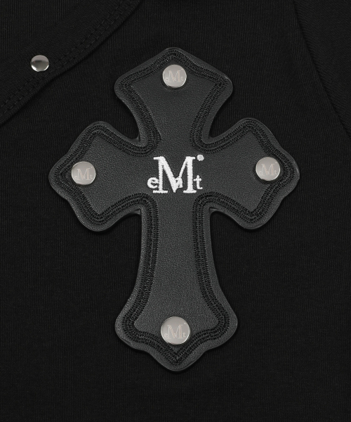 MUCENT(ムセント)の「デボンVネック半袖Tシャツ(2カラー)(Tシャツ/カットソー・レディース・ブラック/アイボリー・FREE)」の9枚目の写真
