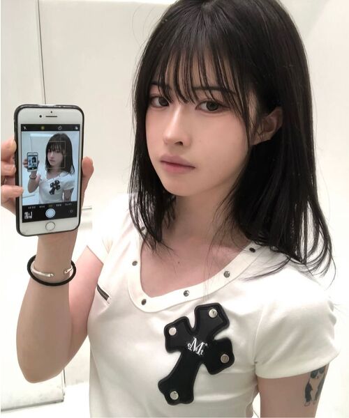 MUCENT(ムセント)の「デボンVネック半袖Tシャツ(2カラー)(Tシャツ/カットソー・レディース・ブラック/アイボリー・FREE)」の18枚目の写真