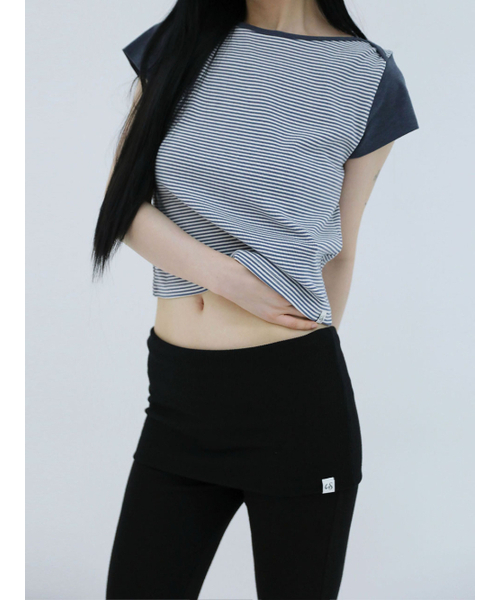 UGLY SHADOW(アグリーシャドウ)の「ベーシックエッセンシャルリップボートトップ(ストライプブルー)(Tシャツ/カットソー・レディース・その他・1/2)」の2枚目の写真