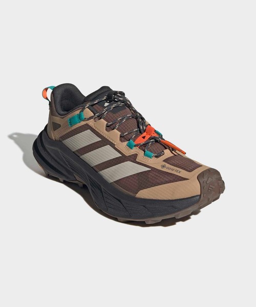 adidas（アディダス）の「テレックス フリーハイカー SL GORE-TEX ハイキング / Terrex Freehiker SL GORE-TEX Hiking / アディダス adidas（スニーカー・メンズ・ブラウン・25.0cm/25.5cm/26.0cm/26.5cm/27.0cm/27.5cm/28.0cm/29.0cm）」の4枚目の写真