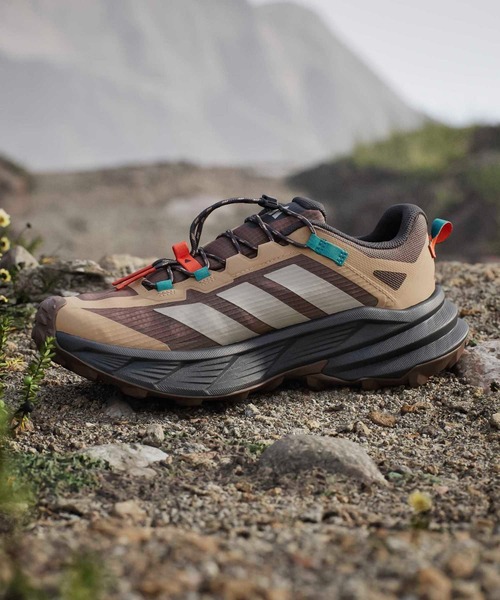 adidas（アディダス）の「テレックス フリーハイカー SL GORE-TEX ハイキング / Terrex Freehiker SL GORE-TEX Hiking / アディダス adidas（スニーカー・メンズ・ブラウン・25.0cm/25.5cm/26.0cm/26.5cm/27.0cm/27.5cm/28.0cm/29.0cm）」の13枚目の写真