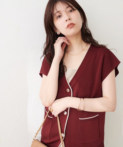 natural couture(ナチュラルクチュール)の「配色ノースリニットカーディガン(カーディガン/ボレロ・レディース・ネイビー/ブラウン/ボルドー/オフホワイト・FREE)」の13枚目の写真