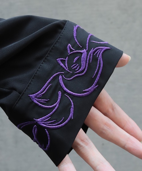 REZEN(リゼン)の「九尾狐刺繍ロングシャツ(シャツ/ブラウス・メンズ・ローズ/アイボリー/レッドパープル・LARGE/MEDIUM)」の17枚目の写真