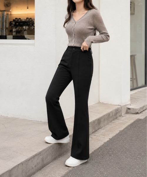 Mku Ekta（ムクエクタ）の「ハイウエストセンタープレススリムフィットフレアパンツ（その他パンツ・レディース・ブラック・XL/L/S）」の12枚目の写真