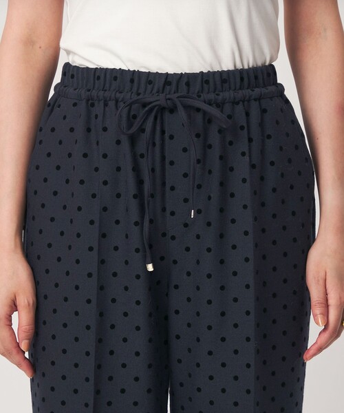 green label relaxing（グリーンレーベルリラクシング）の「［size SHORT/TALLあり］キモウ ドット ニーハイフレアパンツ（その他パンツ・レディース・ネイビー/ブラック・42/38/36/40/34/SHORT/TALL/44）」の14枚目の写真