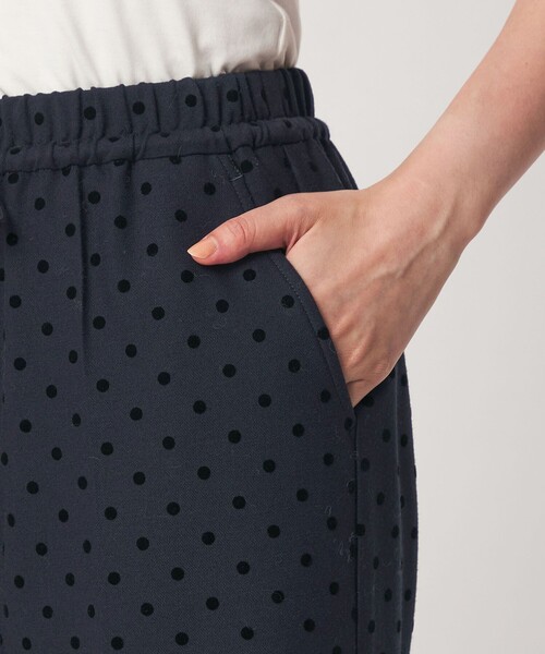 green label relaxing（グリーンレーベルリラクシング）の「［size SHORT/TALLあり］キモウ ドット ニーハイフレアパンツ（その他パンツ・レディース・ネイビー/ブラック・42/38/36/40/34/SHORT/TALL/44）」の16枚目の写真